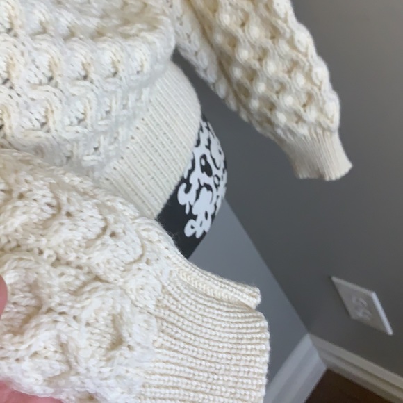 ❌SOLD❌Aran Crafts Roll neck sweater - Picture 3 of 8